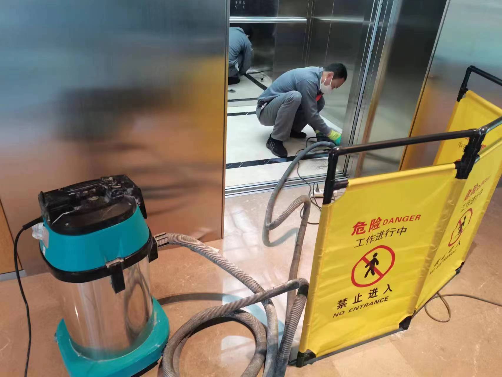 電梯轎廂（xiāng）石材養護